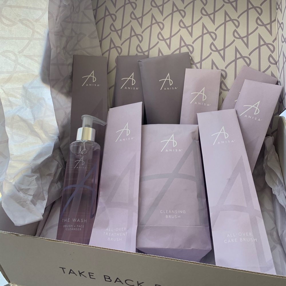 Anisa Makeup and Skincare Brush Set